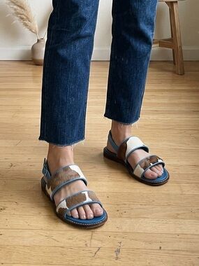 Blue cow print manolo blahnik sandals